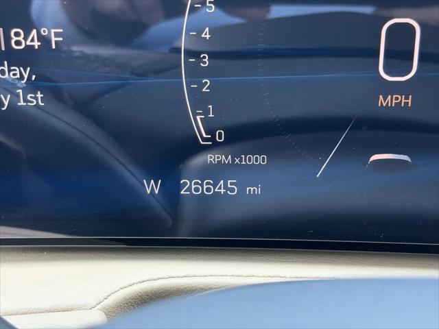 2024 Cadillac XT4 FWD Premium Luxury