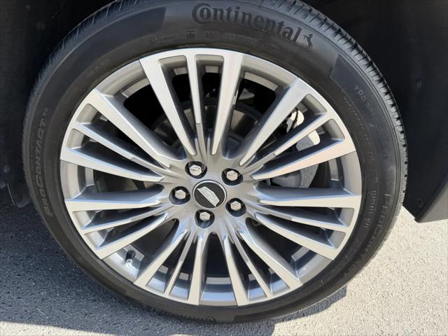 2024 Cadillac XT4 FWD Premium Luxury