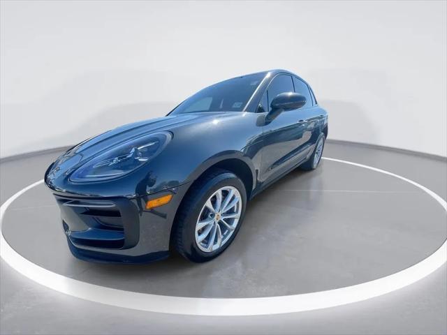 2022 Porsche Macan Macan