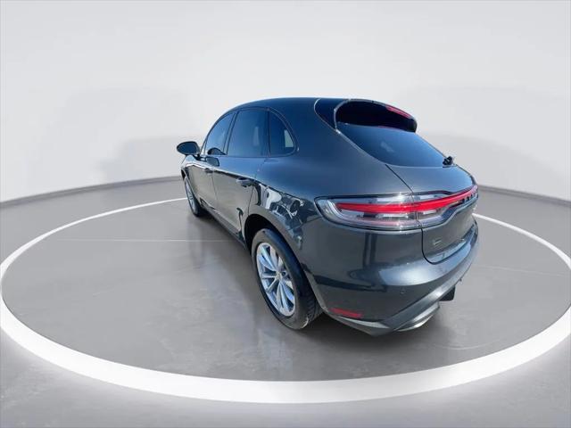 2022 Porsche Macan Macan