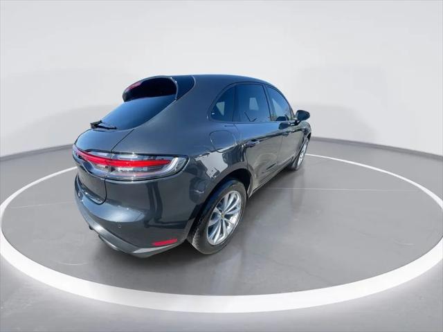 2022 Porsche Macan Macan