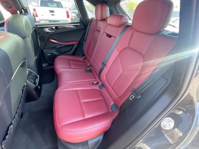 2022 Porsche Macan Macan