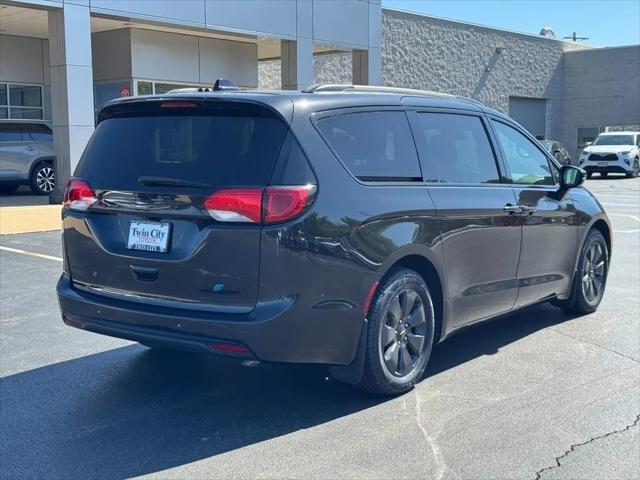 2020 Chrysler Pacifica Hybrid Limited