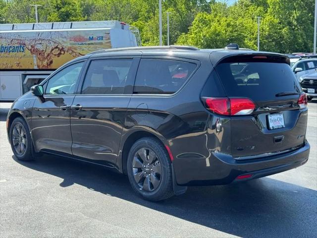 2020 Chrysler Pacifica Hybrid Limited