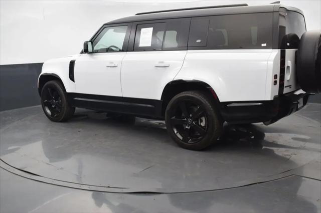 2023 Land Rover Defender 130 X-Dynamic SE