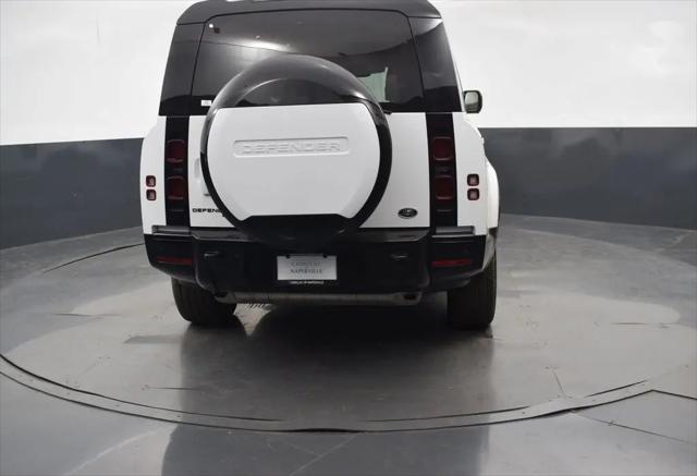 2023 Land Rover Defender 130 X-Dynamic SE