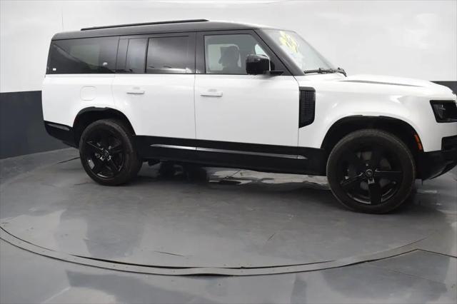 2023 Land Rover Defender 130 X-Dynamic SE