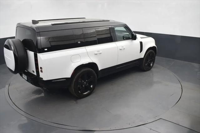 2023 Land Rover Defender 130 X-Dynamic SE