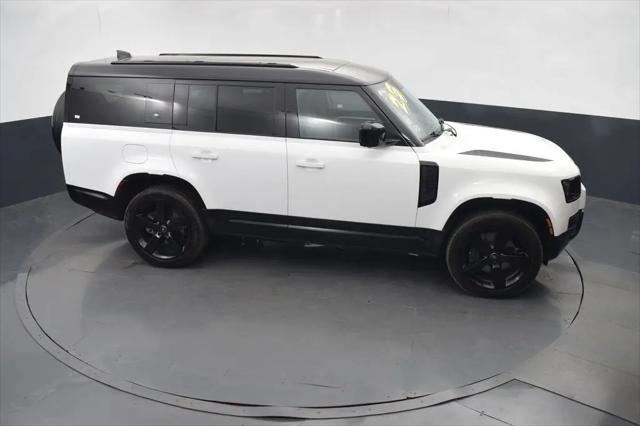 2023 Land Rover Defender 130 X-Dynamic SE