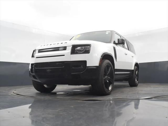 2023 Land Rover Defender 130 X-Dynamic SE