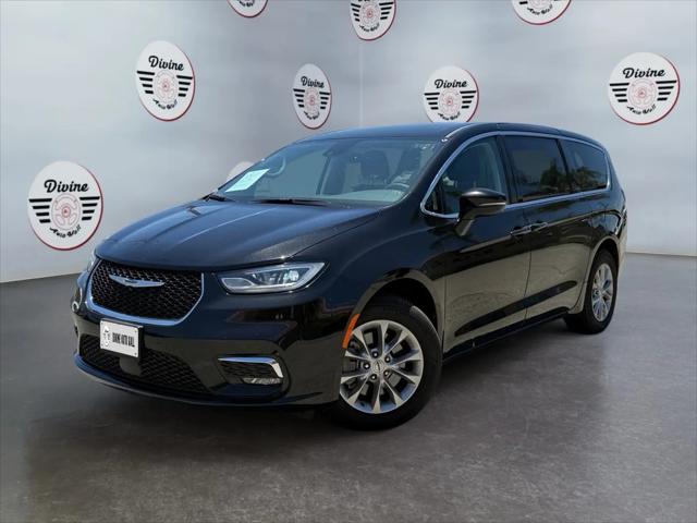 2024 Chrysler Pacifica Touring L AWD for sale in Fontana, CA