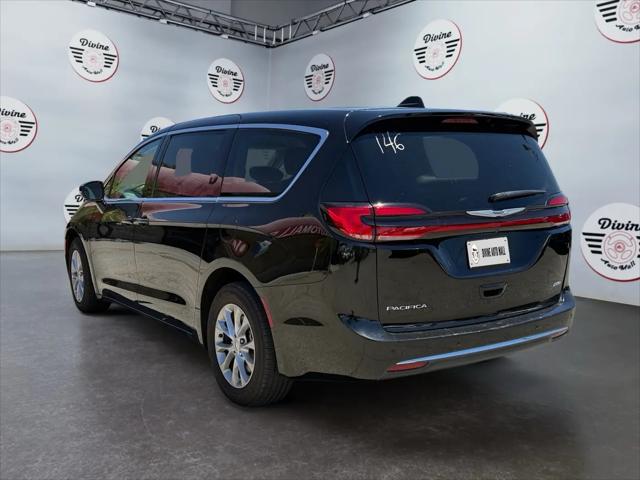 2024 Chrysler Pacifica Touring L AWD