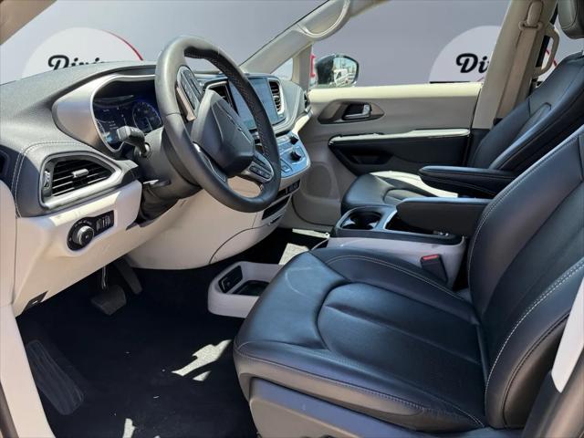 2024 Chrysler Pacifica Touring L AWD