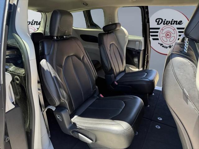 2024 Chrysler Pacifica Touring L AWD