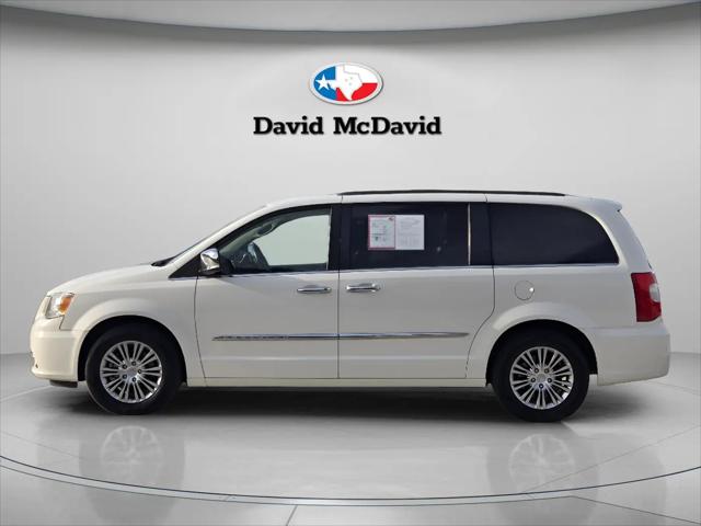 2013 Chrysler Town & Country Touring-L
