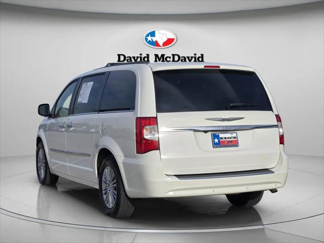 2013 Chrysler Town & Country Touring-L