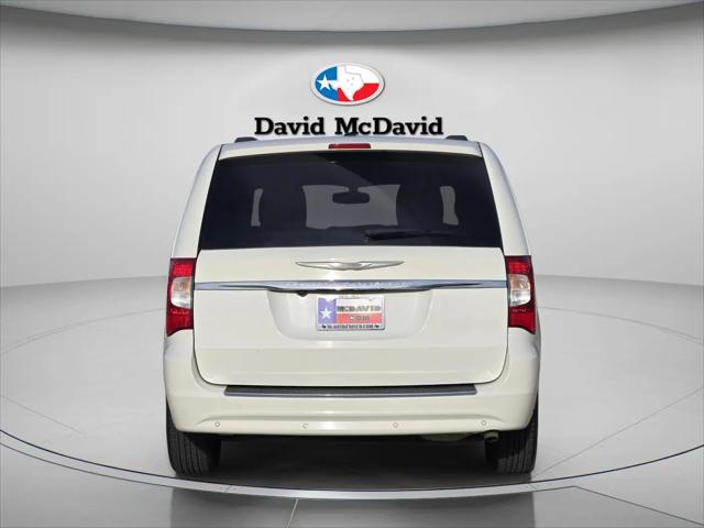 2013 Chrysler Town & Country Touring-L