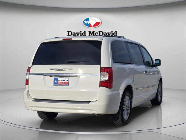 2013 Chrysler Town & Country Touring-L