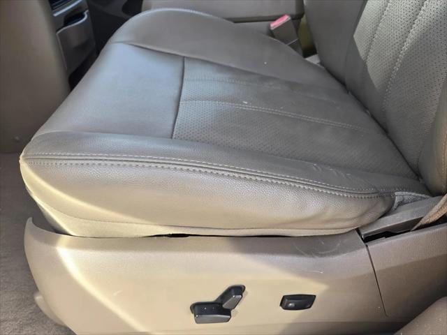 2013 Chrysler Town & Country Touring-L
