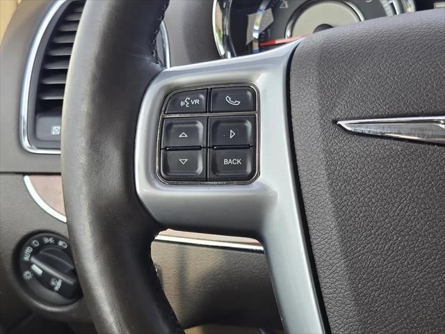 2013 Chrysler Town & Country Touring-L