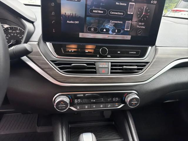 2026 Nissan Altima SV FWD