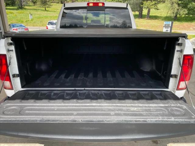 2019 Ram 1500 Classic SLT Quad Cab 4x4 6'4" Box