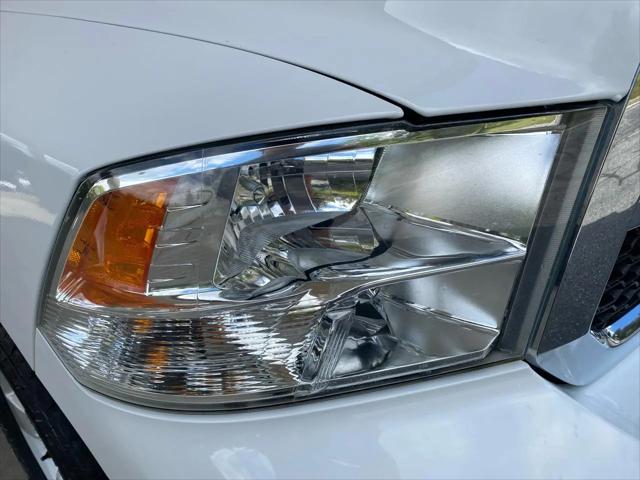 2019 Ram 1500 Classic SLT Quad Cab 4x4 6'4" Box