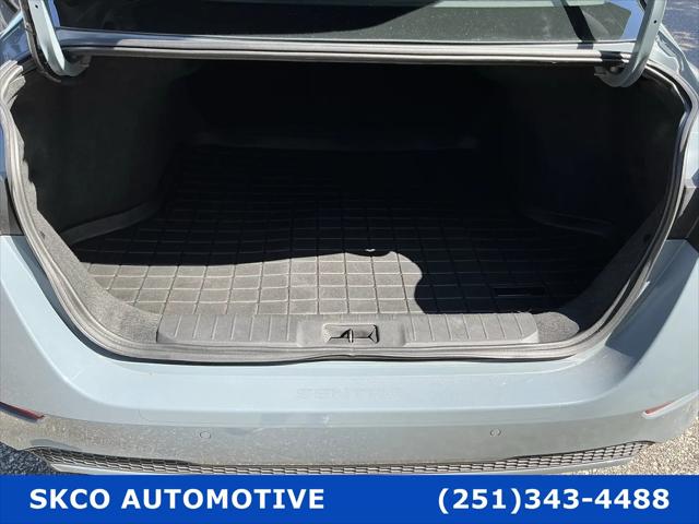 2024 Nissan Sentra SV Xtronic CVT