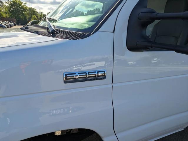 2027 Ford E-Series Cutaway E-Series Cutaway