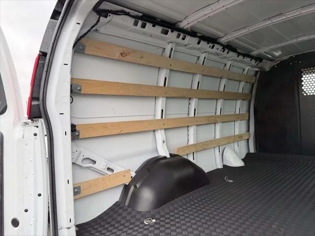 2024 GMC Savana Cargo RWD 2500 Regular Wheelbase Work Van