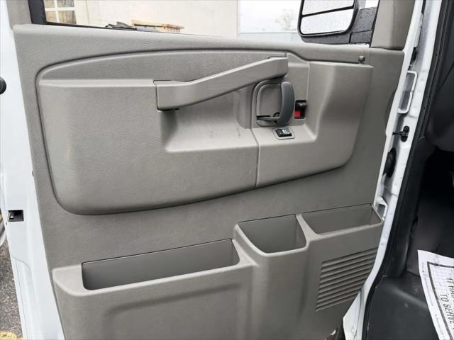 2024 GMC Savana Cargo RWD 2500 Regular Wheelbase Work Van