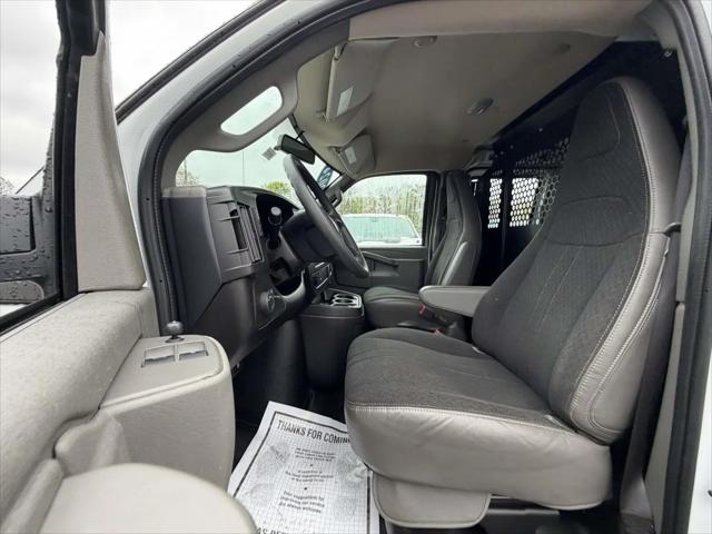 2024 GMC Savana Cargo RWD 2500 Regular Wheelbase Work Van