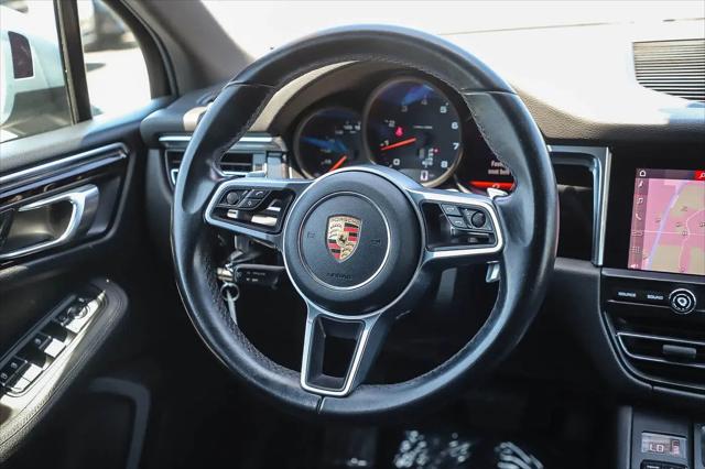 2020 Porsche Macan Macan