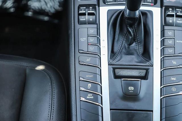 2020 Porsche Macan Macan