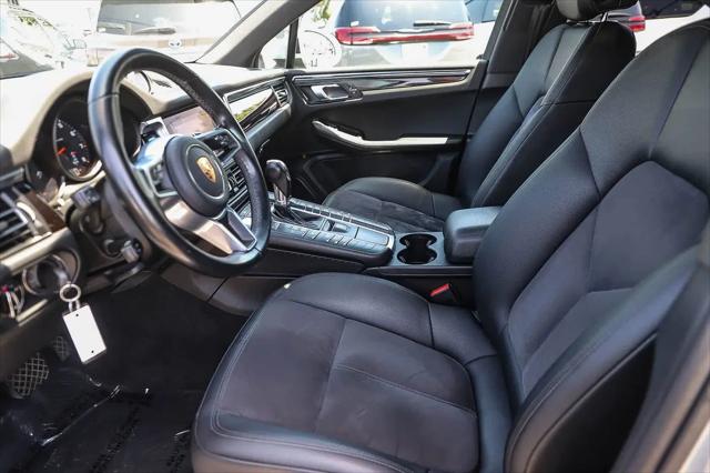 2020 Porsche Macan Macan