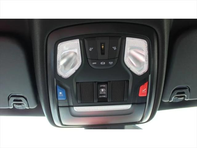 2026 Ram 1500 Warlock Crew Cab 4x4 5'7" Box