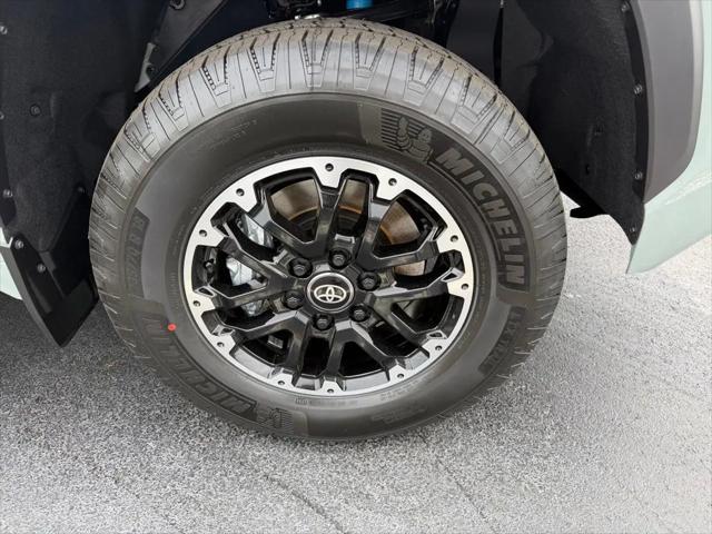 2026 Toyota Tundra SR5 CrewMax 5.5' Bed