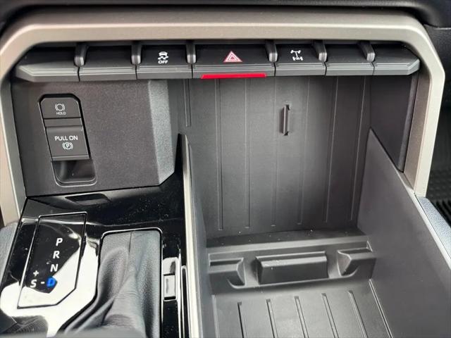 2026 Toyota Tundra SR5 CrewMax 5.5' Bed