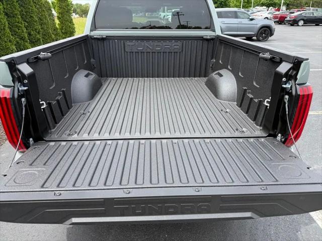 2026 Toyota Tundra SR5 CrewMax 5.5' Bed