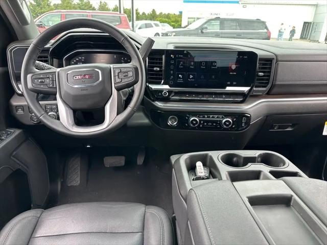 2024 GMC Sierra 1500 4WD Crew Cab Short Box SLT