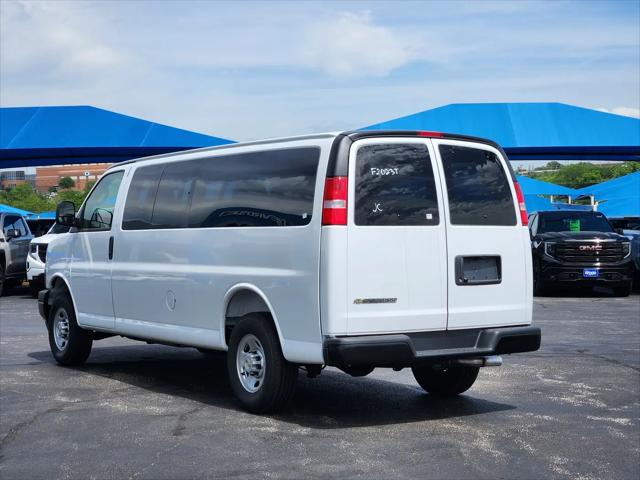 2026 Chevrolet Express Passenger 3500 Extended Wheelbase, LS, RWD