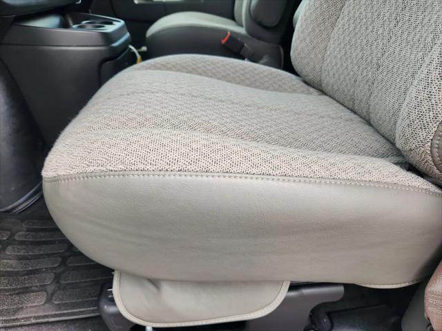 2026 Chevrolet Express Passenger 3500 Extended Wheelbase, LS, RWD