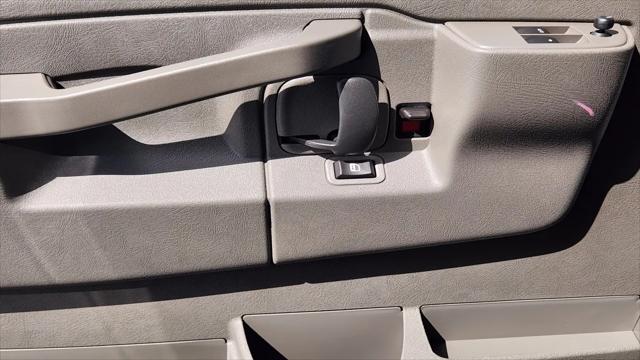 2026 Chevrolet Express Passenger 3500 Extended Wheelbase, LS, RWD