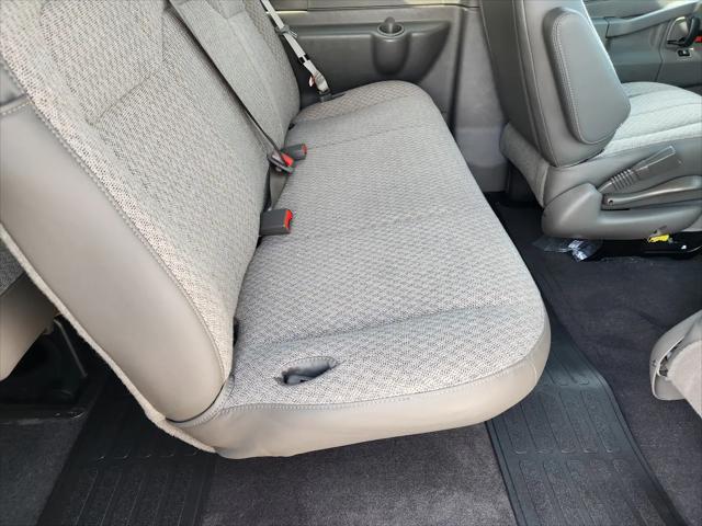 2026 Chevrolet Express Passenger 3500 Extended Wheelbase, LS, RWD