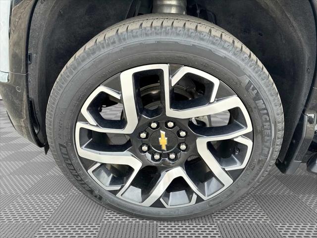2025 Chevrolet Silverado EV RST