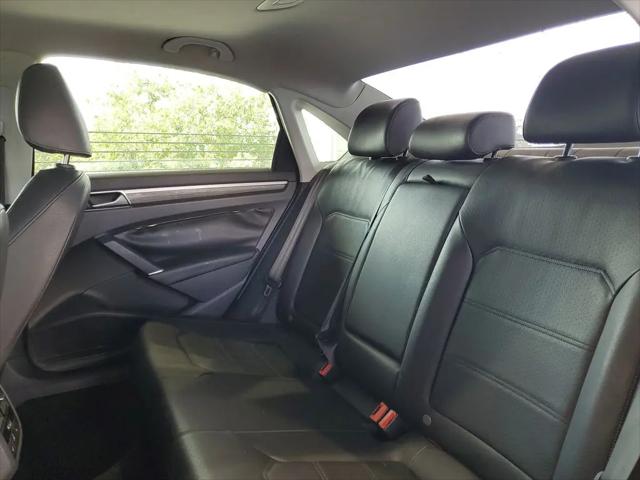 2016 Volkswagen Passat 1.8T SE