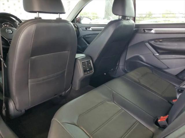 2016 Volkswagen Passat 1.8T SE