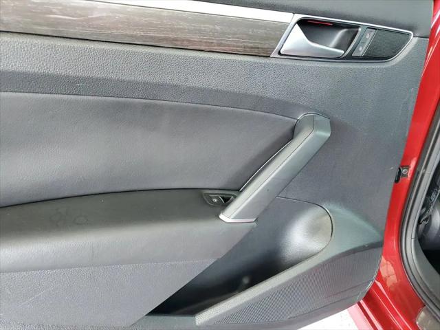 2016 Volkswagen Passat 1.8T SE