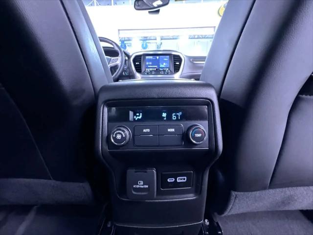 2023 GMC Acadia FWD SLT