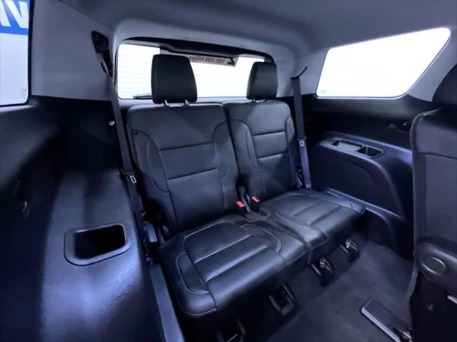 2023 GMC Acadia FWD SLT